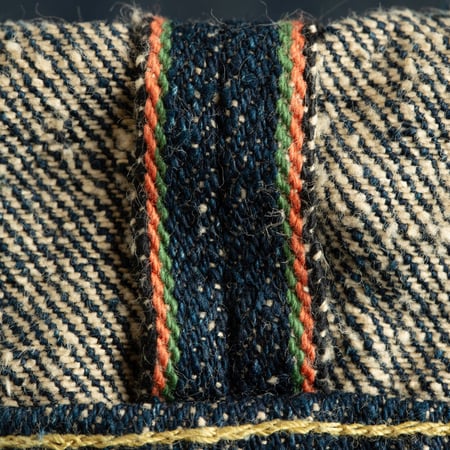 detail-selvedge-ID-flâneurs-ONI-DENIM-Kabuki-Crushed-Concrete-Denim