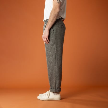 side-flâneurs-PORTUGUESE-FLANNEL-Wool-Herringbone-Trousers-grey