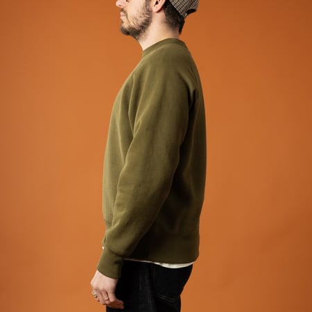 XX DEVELOPMENT  SURE MFG Awesome Crewneck Sweatshirt Highland green porté de côté