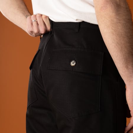 image flâneurs T107 Fatigue détail back pocketPants