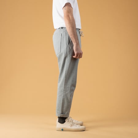 Image flâneurs Universal Works SS25-Hi Water Trouser Reworked Indigo side