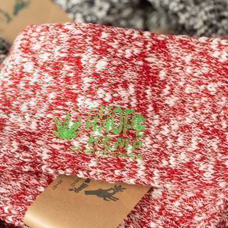 Hemp Crew Socks with Red Logo from Flâneurs