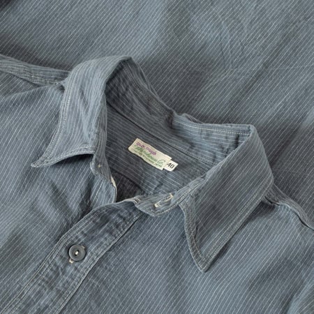 image of flâneurs, detail of the collar, WAREHOUSE & CO vintage shirt SS25