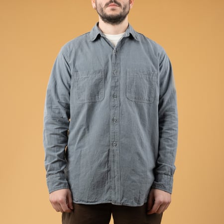 Image of flâneurs detailing the WAREHOUSE & CO vintage SS25 shirt from the front