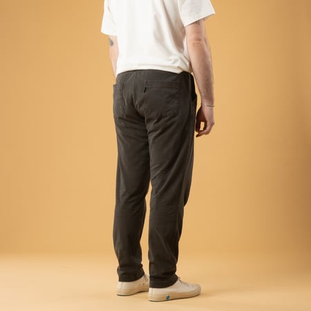Image flâneurs jogging lége Good On Tee Pants porté P-black dos