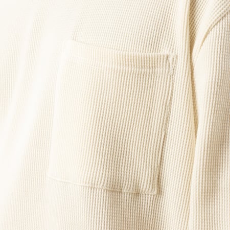 GOHEMP Low Pocket Tee Natural with pocket for flâneurs