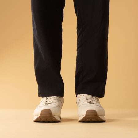 Image flâneurs sneakers REPRODUCTION OF FOUND French Military Trainer Panna Nubuck de face