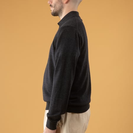 Image flâneurs pull MOONCASTLE_pull Mérinos Manches Longues Col Rond Dark Gray de profil