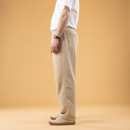 Image_Flâneurs_BEAMS PLUS / 2 Pleats Relax Trousers Linen Cotton Natural_de-profil