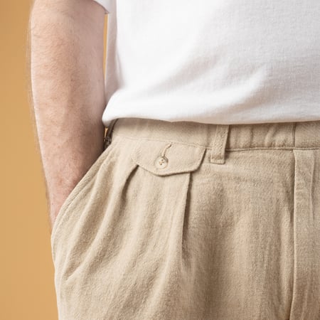 Image_Flâneurs_BEAMS PLUS / 2 Pleats Relax Trousers Linen Cotton Natural_détail-coin-pocket