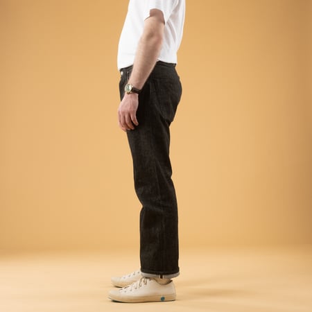 Image-flâneurs jeans-Studio-d'Artisant D1890B 13oz Black Loose Straight Selvedge Denim_de-profil