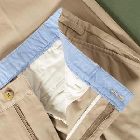 détail intérieur flâneurs Beams 2 Pleats Twill Trousers khaki