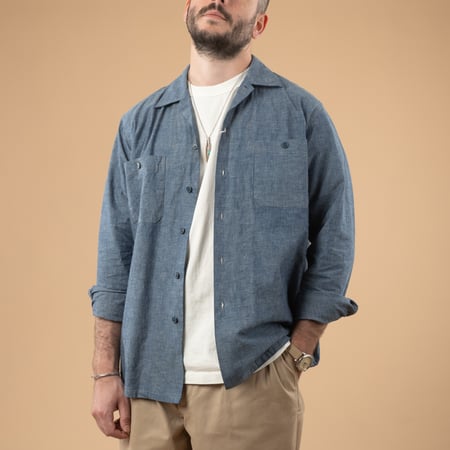 Image-Flâneurs Mil Open Collar Chambray Blue with Open Front