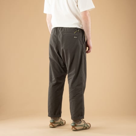 Image-Flâneurs_GOHEMP / Hemp Utility Basic Pants Ice Gray_de-dos