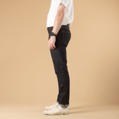 Image-Flâneurs_JAPAN BLUE JEANS / J301 Straight Fit 14,8oz_de-profil