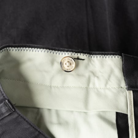 Image-Flâneurs_BARNSTORMER / 1510P Press Work Pants Gray_détail-bouton