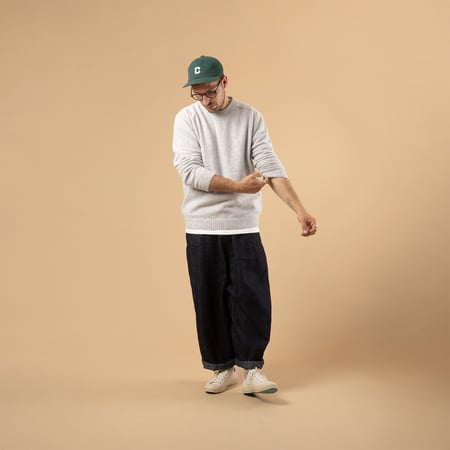 Nitto X Flaneurs pull Bedros en geelongora couleur Quartz silhouette 1