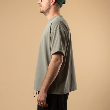 Image-Flâneurs_	JACKMAN / FD Big Himo T-Shirt Shadow Olive_de-profil