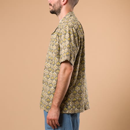 Image-Flâneurs_GOHEMP / Open Mind Shirt Gray_de-profil