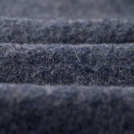 Image-Flâneurs_Universal Works_Wool Fleece Zip Waistcoat Slate-Blue_detail-1