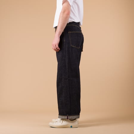Image-Flâneurs_	ONI DENIM / 222-Kiraku-BB 12oz Super Wide Straight One Wash Denim_de-profil
