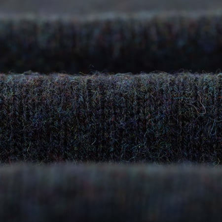pull laine ecossais Harley of Scotland X Flâneurs closeup-ocean