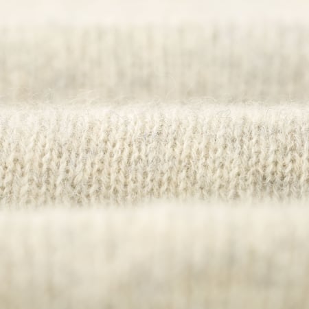 pull laine ecossais Harley of Scotland X Flâneurs closeup-pearl