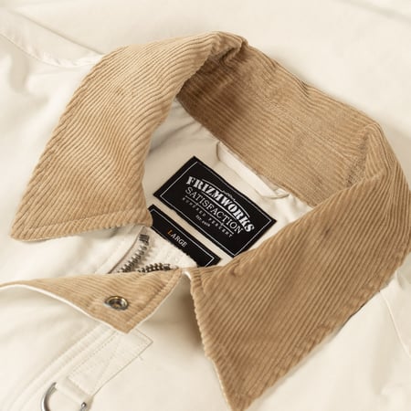 détail col veste Frizmworks Heritage Hunting Jacket Cream (2)