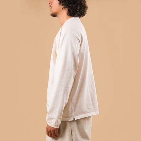 image flâneurs GOOD ON LS Heavy Crew Tee P-Natural de profil