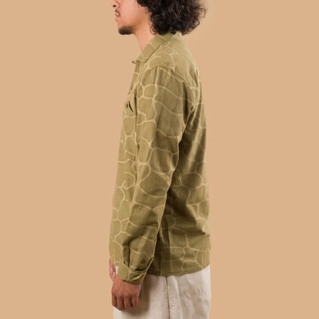 chemise collaboration Kardo de profil