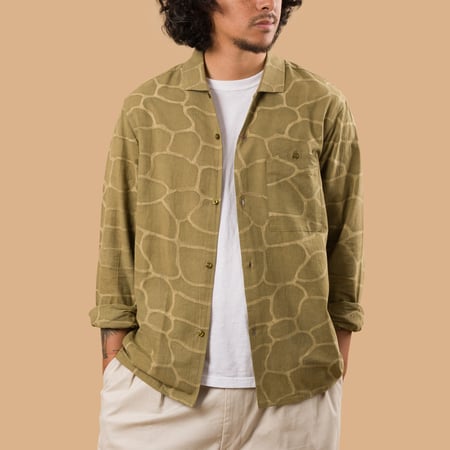 chemise collaboration Kardo de face ouvert