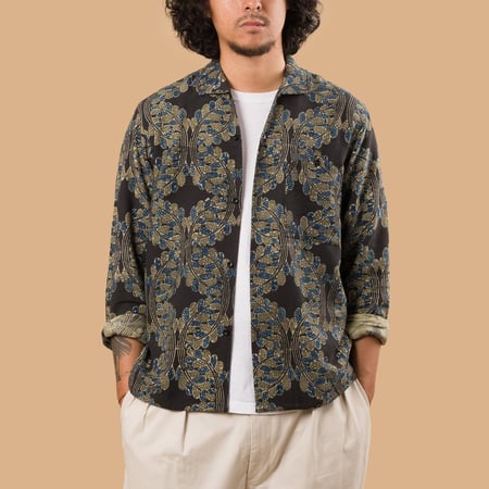 chemise collaboration Kardo FW25 de face ouvert