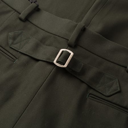 Image-Flâneurs_J. PRESS / New Piped Stem Big Back Belt Drill Green_detail-4