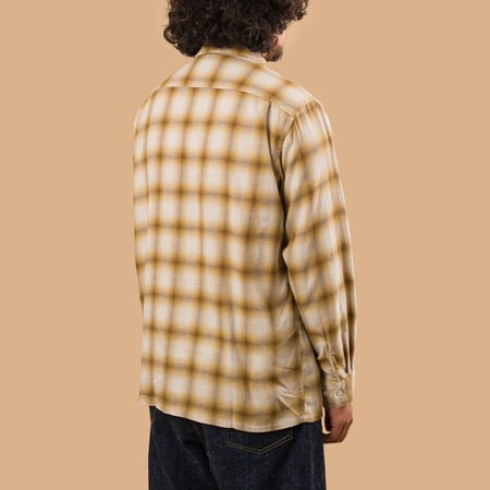 Image-Flâneurs_BEAMS PLUS / Open Collar Ombre Brown_de-dos