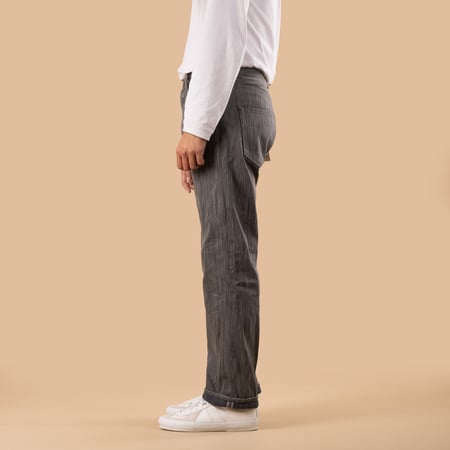 Image-Flâneurs_ONI DENIM / 275-AW Awa Sumi × Awa Sho-Ai 20oz Denim Regular Straight_de-profil