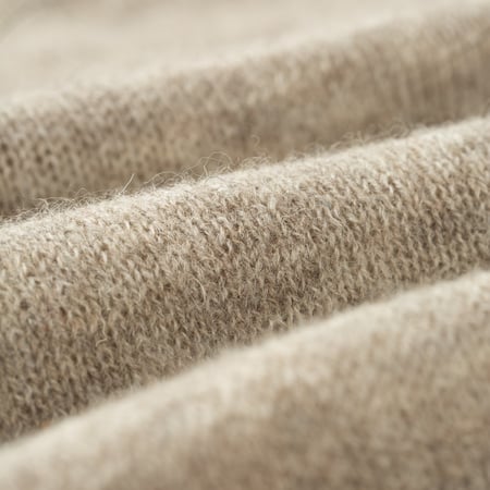 image flâneurs HARLEY OF SCOTLAND 1 Ply Voe True Shetland Crew Neck silver laine