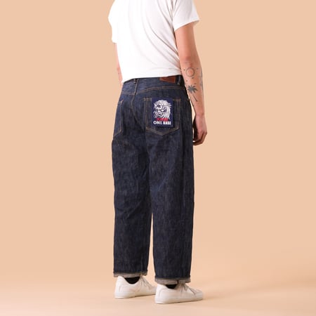 images flâneurs ONI DENIM  822-KASE 16oz Natural Indigo Super Wide Tapered Denim de  dos