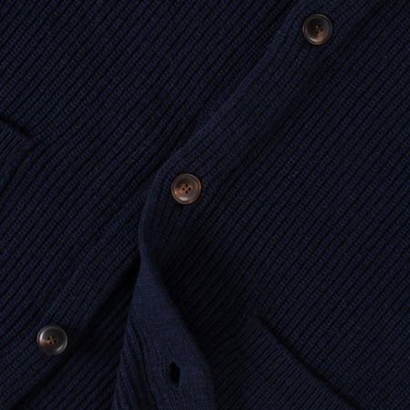 detail flâneurs FRIZMWORKS  Heavy Wool Round Cardigan navy boutons