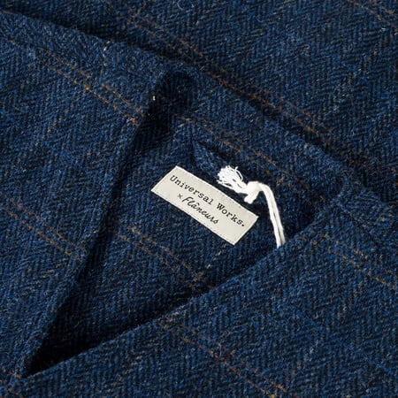UNIVERSAL WORKS x FLÂNEURS Harris Tweed Plaid Cabin Jacket Navy col