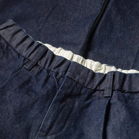 Image-Flâneurs_pantalon denim raw ajusté Sugar & Co_detail-1