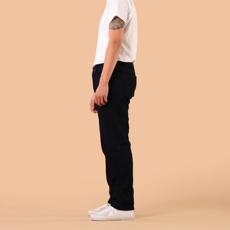 Image-Flâneurs_NAKED & FAMOUS WeirdGuy Indigo Sugiaya de profil