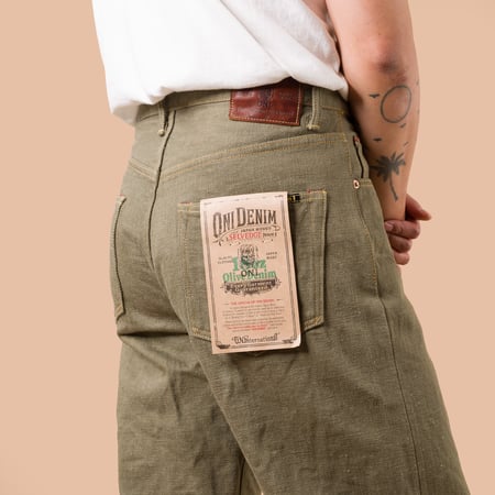Image-Flâneurs_ONI DENIM / 822-18oz Super Wide Tapered Olive Drab Denim détail flasher