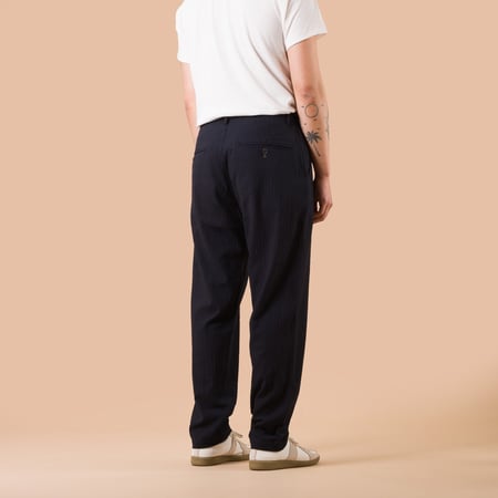 Image flâneurs Universal Works Military Chino Ospina Cotton Dark Navy back