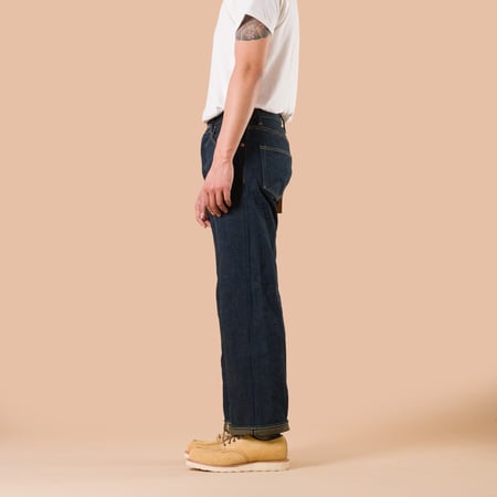 Image-Flâneurs_ONI DENIM / 200ZR-OLV 20oz Secret Denim Wide Straight Olive Weft_de profil