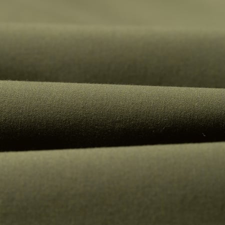 UNIVERSAL WORKS / Recycled Polytech Parachute Short Olive détail