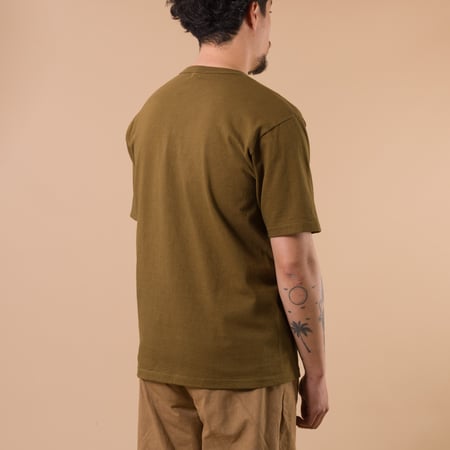 image porté flaneurs DUBBLE WORKS Heavyweight Short Sleeve Tee Khaki dos (1)