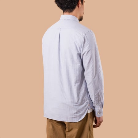 image portée de dos flaneurs chemise oxford candy stripe blue Beams Plus Japan