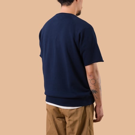 Image-Flâneurs_BEAMS PLUS / Sweat Short Sleeve Cut-Off Navy de dos