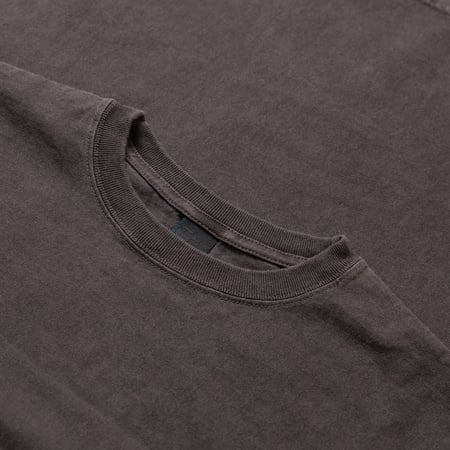 Image-Flâneurs_GOOD ON / L/S Crew Tee p-black détail col