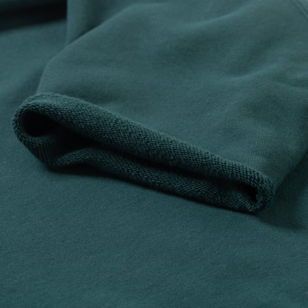 détail manche  flaneurs  BEAMS PLUS crewneck sweatshirt drk green (1)